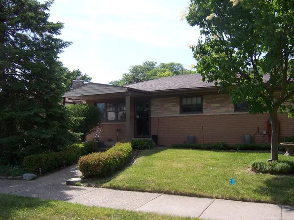 15959 Dugan St, Roseville, MI 48066