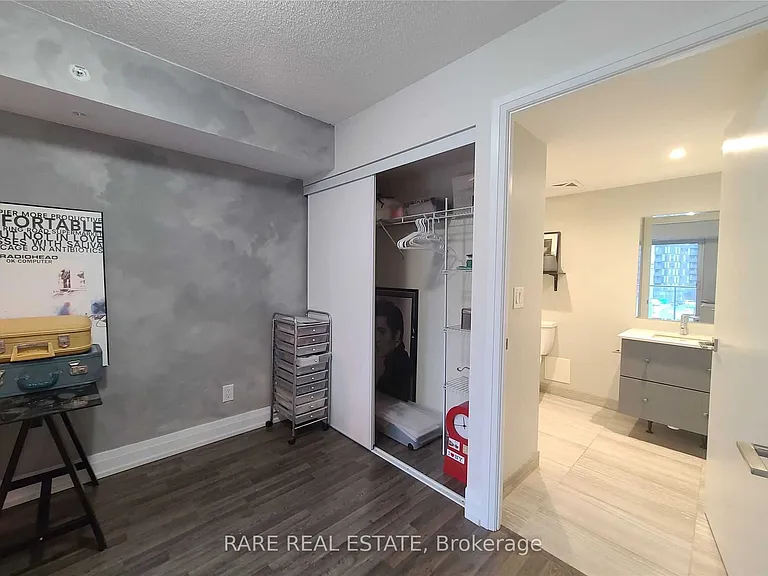 565 Wilson Ave #320W — Photo 10