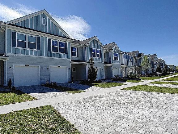 2nd image of 105 Boracay Cir