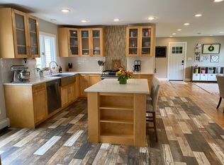 29204 Utley Rd, Farmington Hills, MI 48334