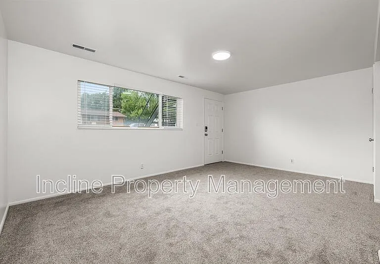 1069 S 80 E — Photo 6