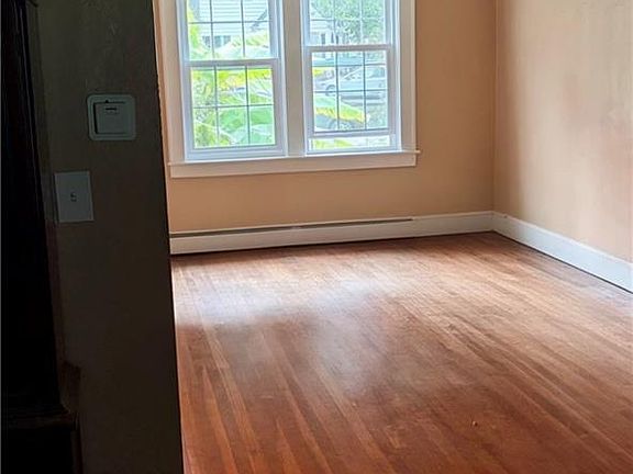 2nd image of 1937 Edgewood Ave