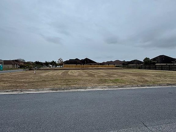 3rd image of 0 Pinemore Dr
