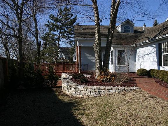 2nd image of 1101 Zoeller Ct