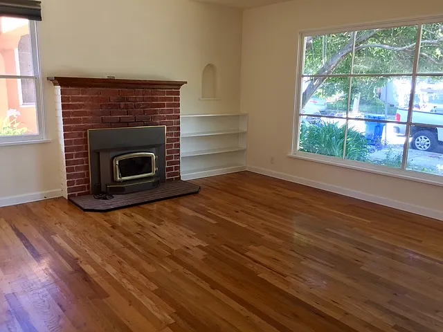 219 Peyton St — Photo 8