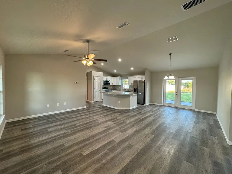 28 Poplar Run — Photo 2