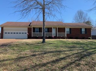 90 Charles Latham Dr, Jackson, TN 38301