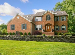 133 Big Piece Rd, Fairfield, NJ 07004