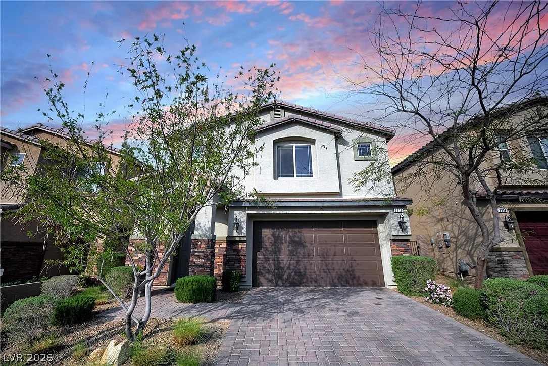 5 bed, 3.0 bath, 2943 sqft, $2,650 — Photo 1