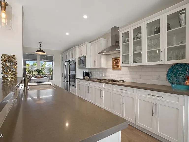 Tradewinds Dr — Photo 29