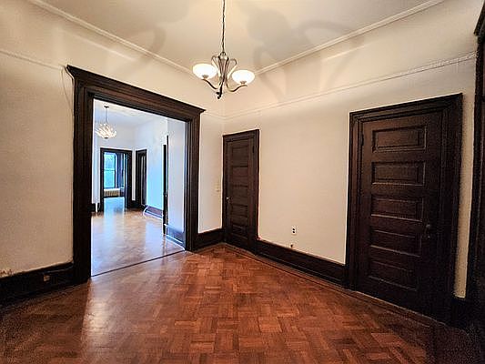1st image of 696 Park Pl #2