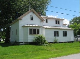 12 Ash St, Madison, ME 04950