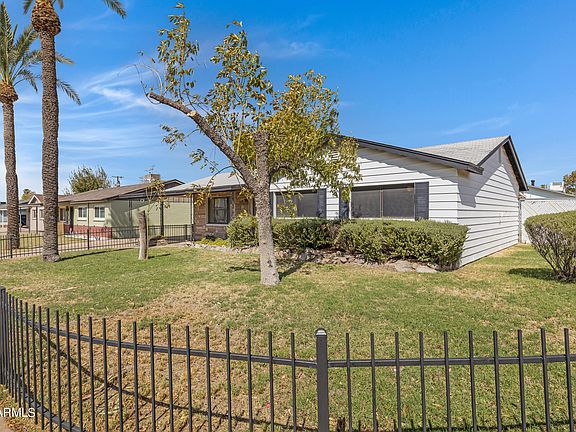 2nd image of 1142 E DIANA Avenue
