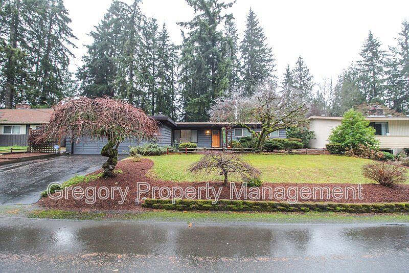 1st image of 16239 NE 25th St