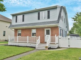 43 Weller Ter, Saddle Brook, NJ 07663