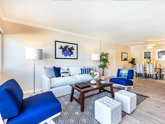 3rd image of 5434 Zelzah Ave APT 218