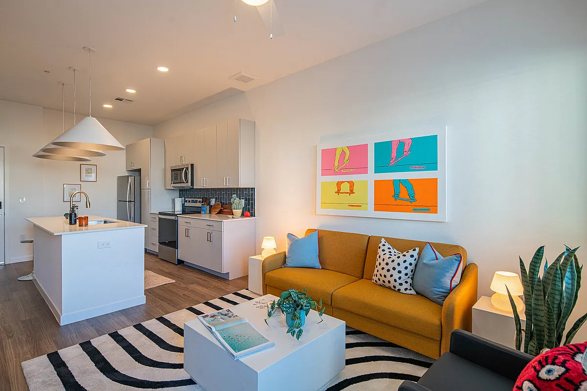 Nollie Living Room - Nollie