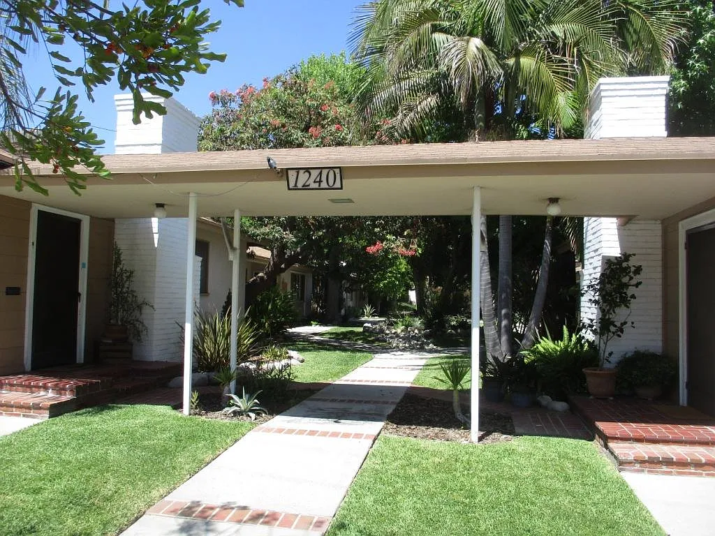 1 bed, 650 sqft, $2,350 — Photo 2