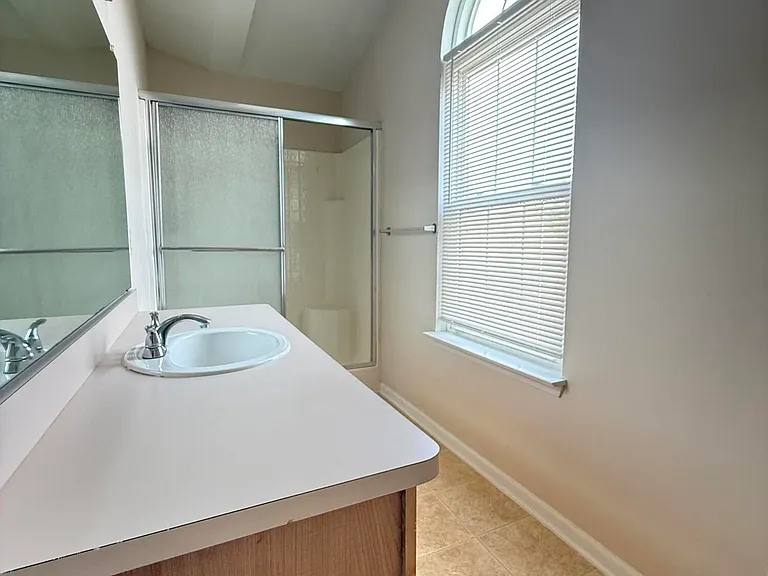 1540 Chapleau Dr — Photo 14