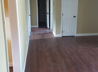 208 3rd St, Park Hills, MO 63601
