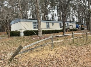 108 Shelby Dr, Pickens, SC 29671