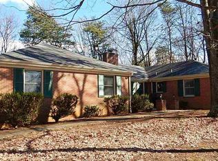 1212 Pinehurst Rd, Staunton, VA 24401