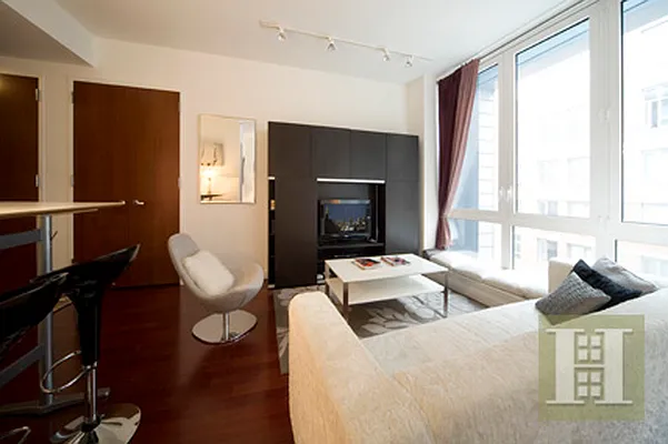 Rented by Halstead Real Estate | media 22