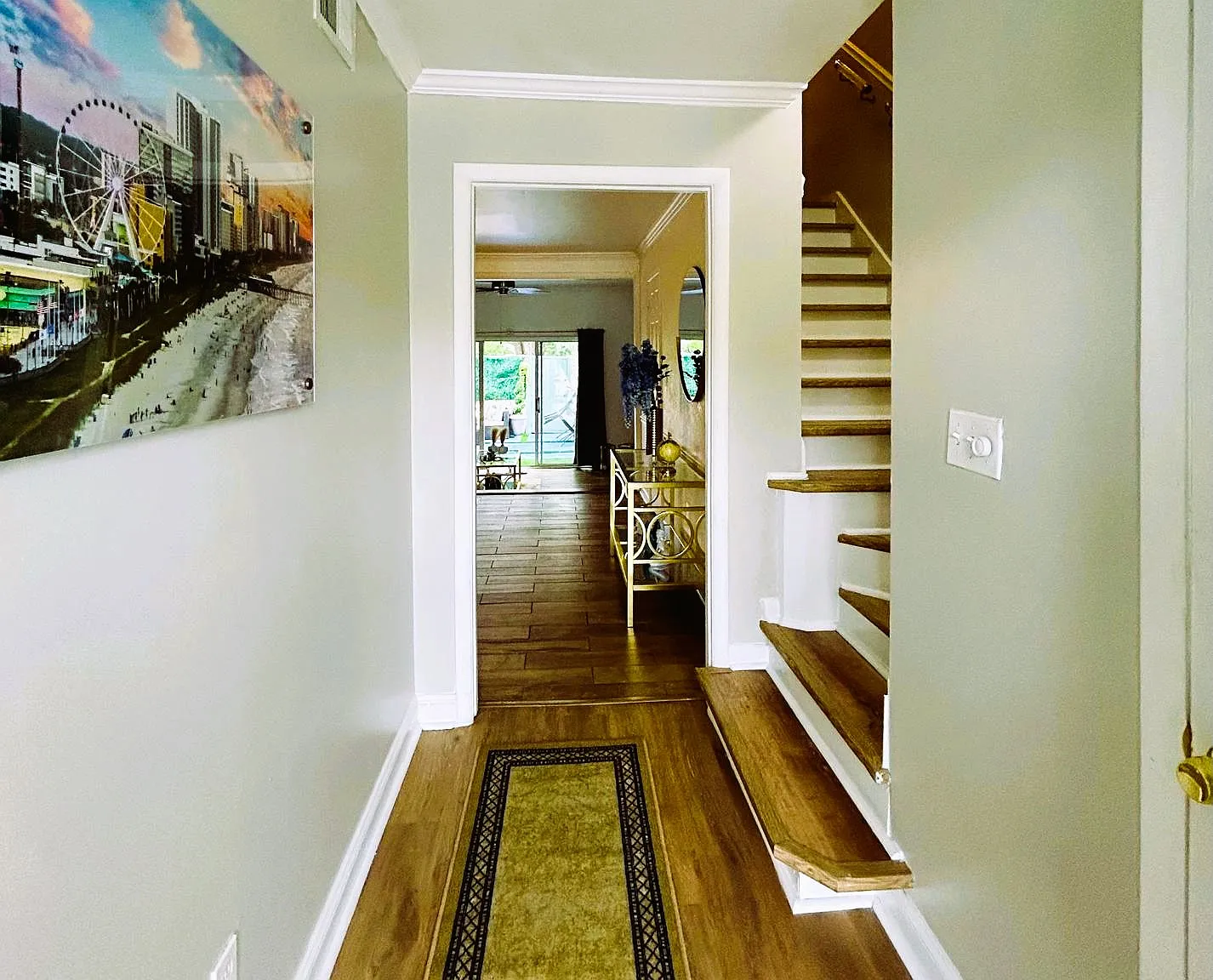 4701 N Kings Hwy — Photo 2