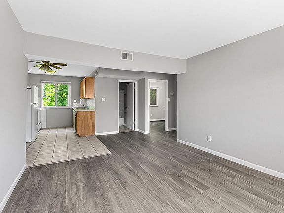 4th image of 2 Canary Ct #27900