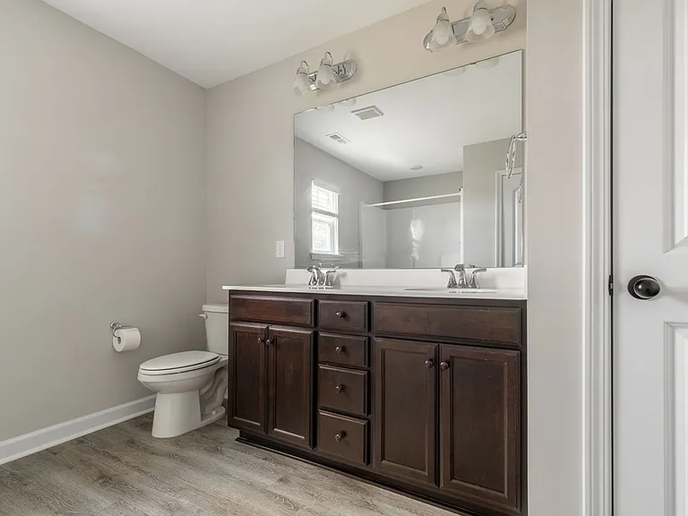 300 Waylon Way — Photo 17