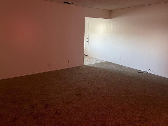 5th image of 10155 Lindale St