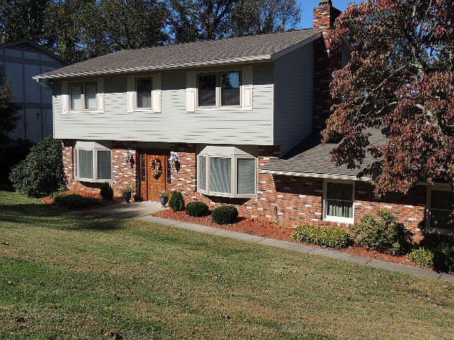 1st image of 7525 Canterbury Rd