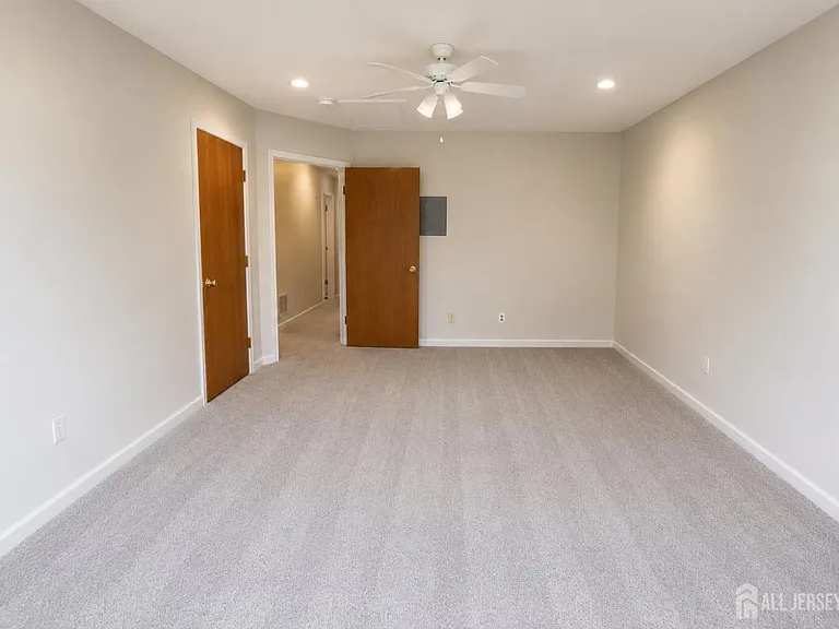 4116 Birchwood Ct — Photo 14