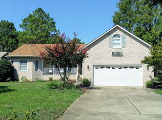 6205 Albatross Dr, New Bern, NC 28560