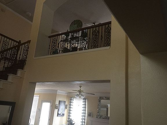 4th image of 8122 Meadow Pond Dr