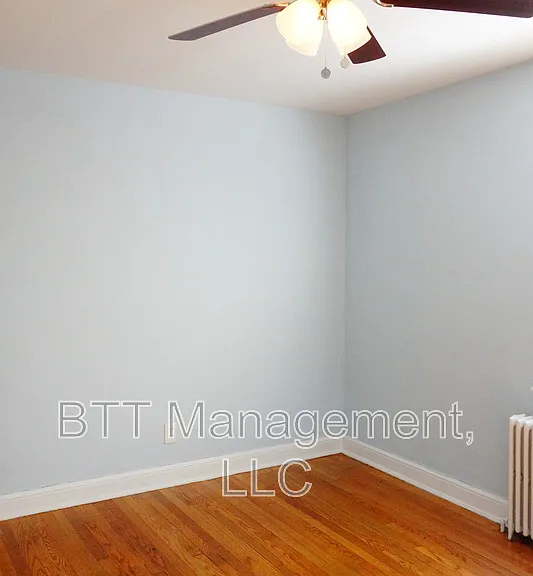 8405 Greenwood Ave #2 — Photo 18