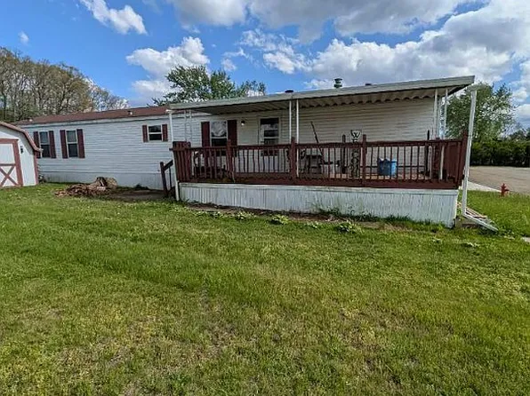 11517 Oak St NE, Magnolia, OH 44643