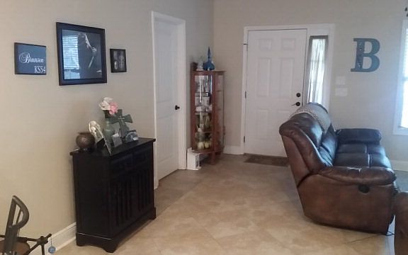 5th image of 207 1st Ave