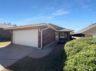 17305 Valley Pl, Edmond, OK 73012