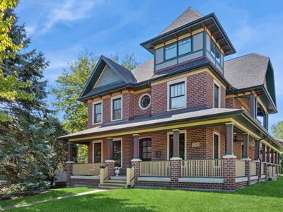 203 S Columbia St, Naperville, IL, 60540