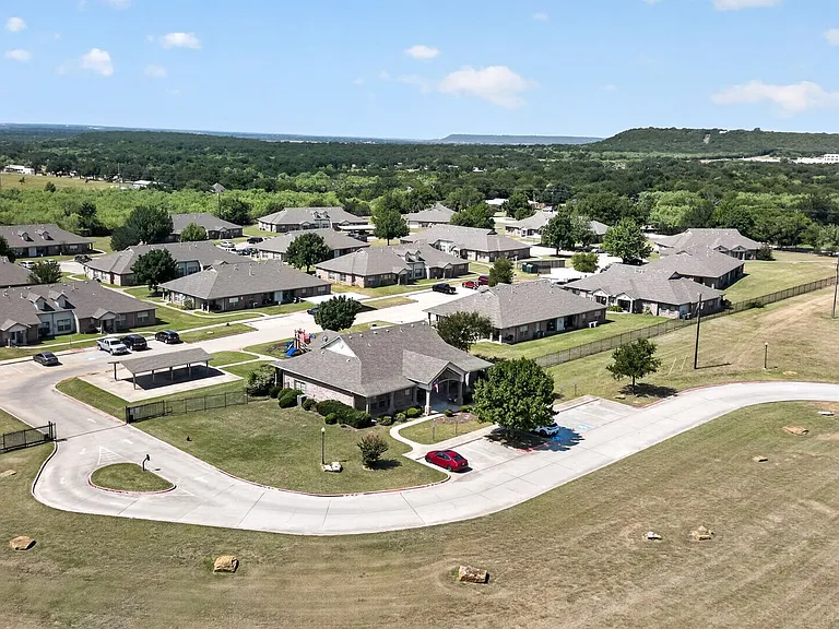 Cedar View — Photo 19