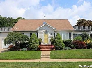 57 Henry Rd, Merrick, NY 11566