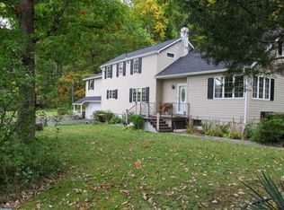 2920 Sweifford Rd, Green Lane, PA 18054