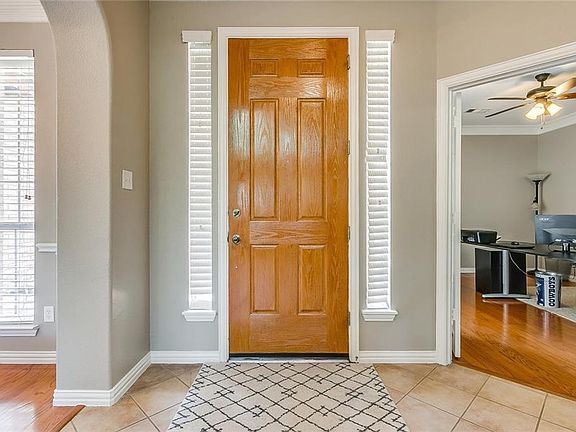 2nd image of 5705 Soapberry Dr
