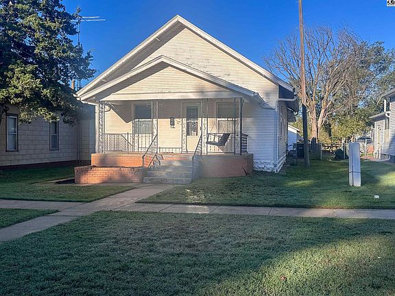 2nd image of 205 N Iuka St