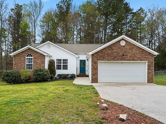 2nd image of 465 Ocoee Hills Cir NE