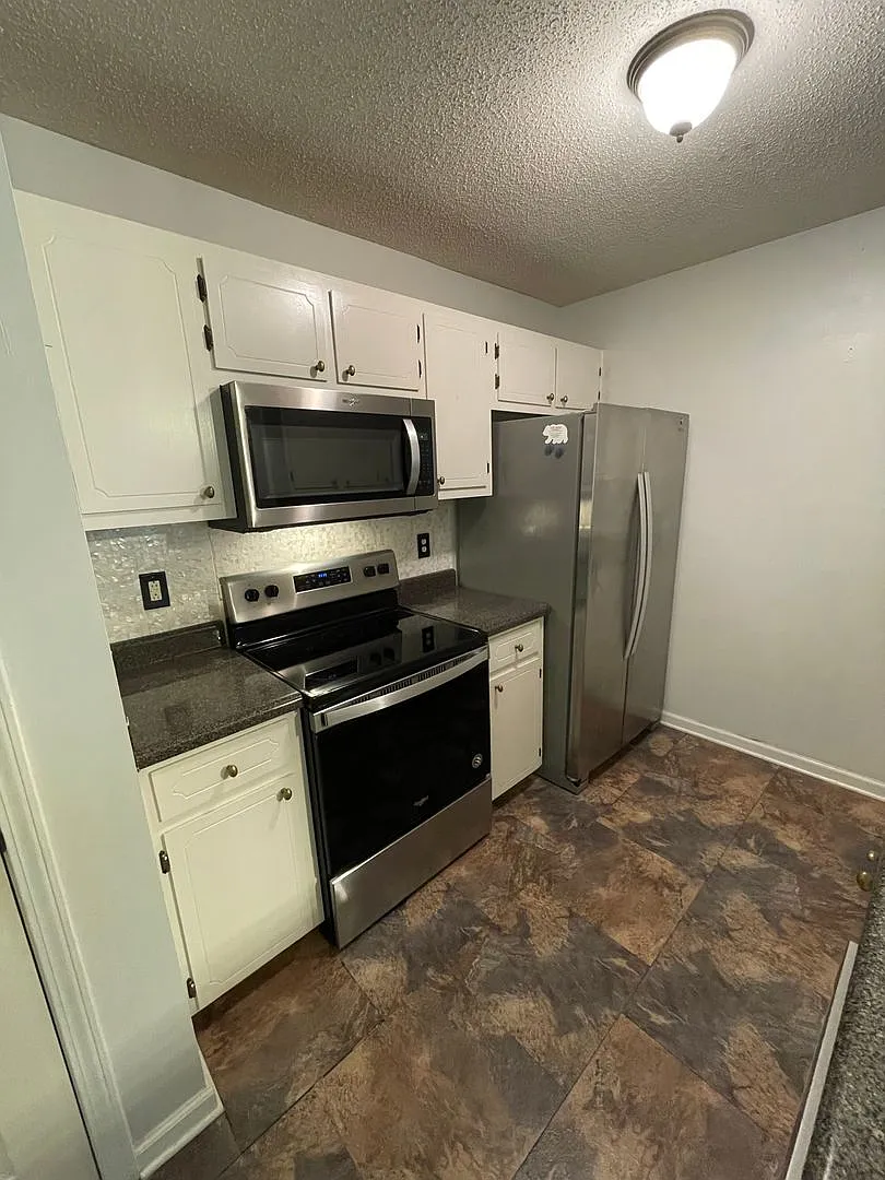 Modern 2-Bedroom Duplex in Havelock — Photo 4