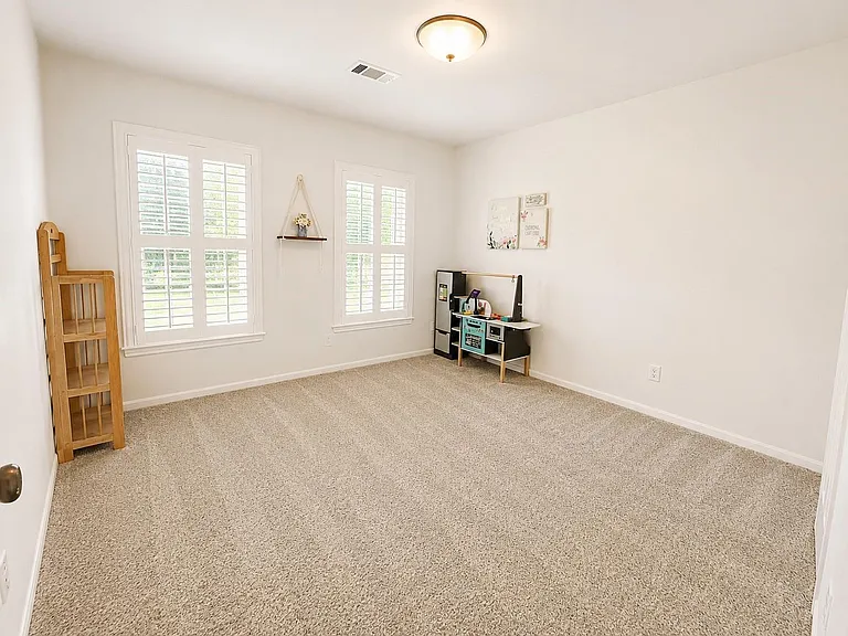 2123 Shadow Park Dr — Photo 12
