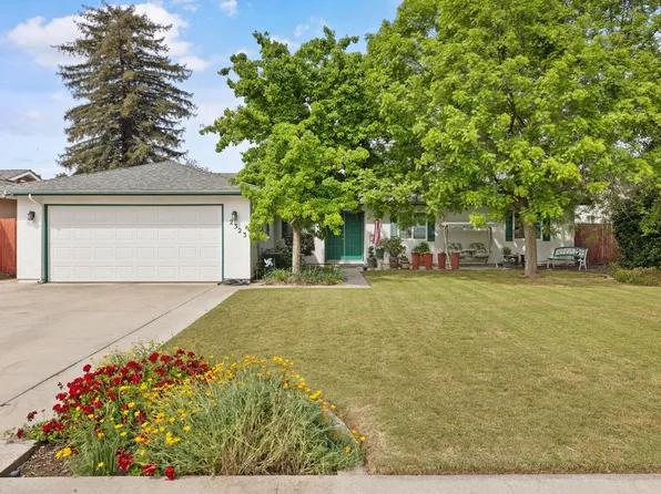 2323 S Dollner Street, Visalia, CA 93277