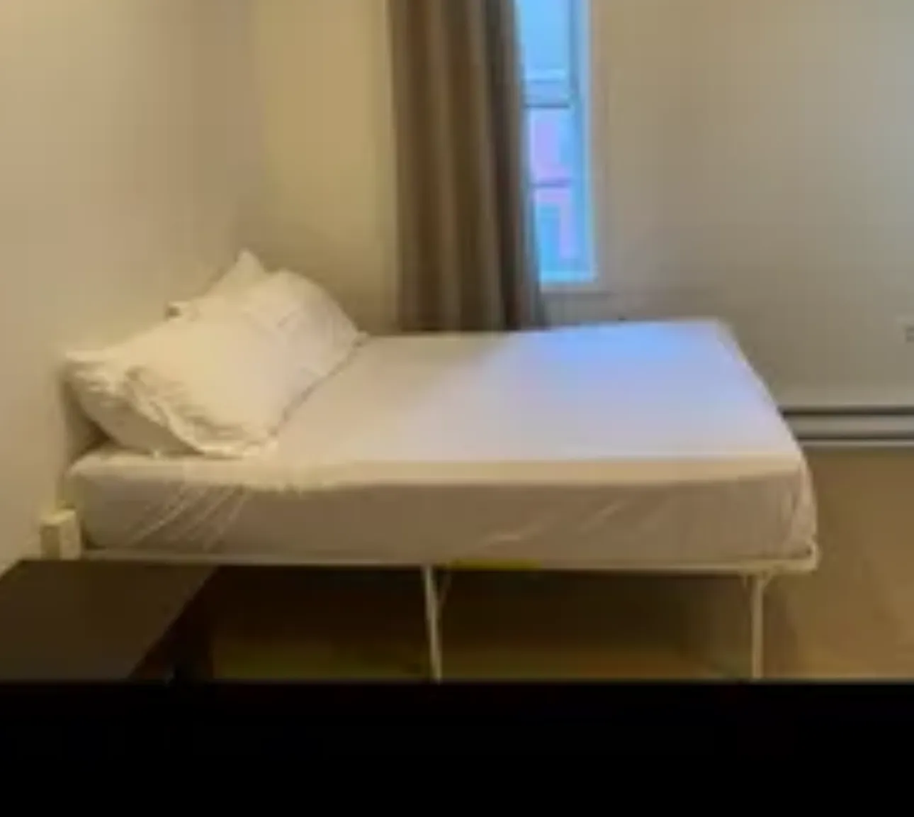 Studio, 250 sqft, $680 — Photo 1